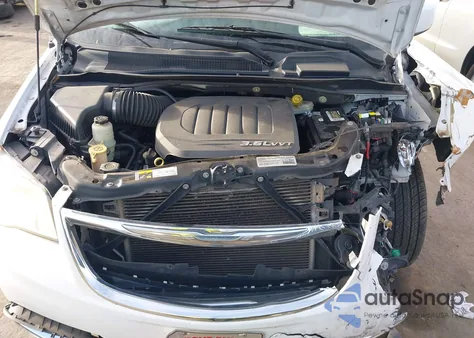 2014 Chrysler Town & Country Touring z USA, uszkodzony, nr VIN 02C4RC1BG2ER21527